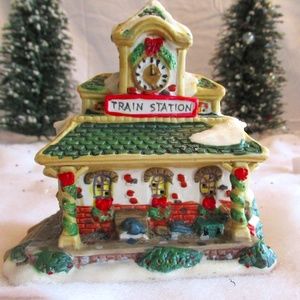 Vintage Cobblestone Corners 2003 Christmas Village Train Station